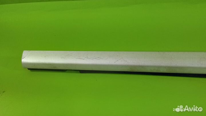 Молдинг стекла заднего правого Porsche Cayenne 955