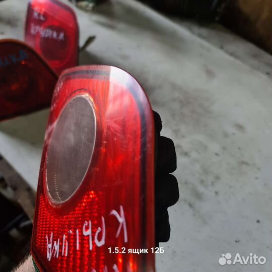 Фонарь в крышку задний правый faw vita