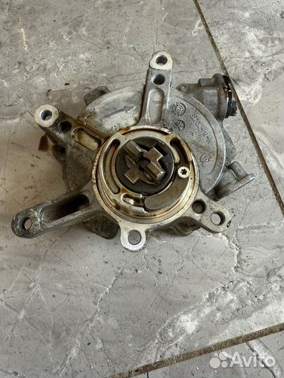 Вакуумный насос Mercedes-Benz G-Class W463 M157