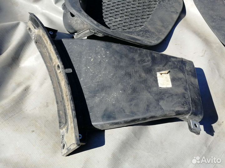 Заглушки и воздуховоды в передний бампер Kia Sport