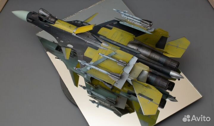 Модель Kinetic SU-33 1/48