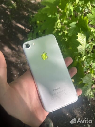 iPhone 7, 128 ГБ