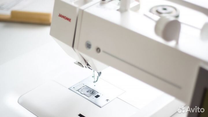 Вышивальная машина Janome memory craft 550e