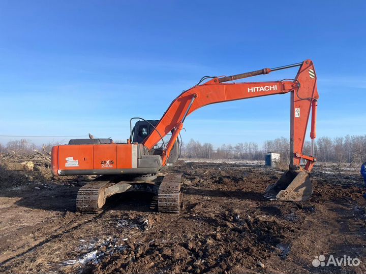 Гусеничный экскаватор Hitachi ZAXIS 240-3, 2011