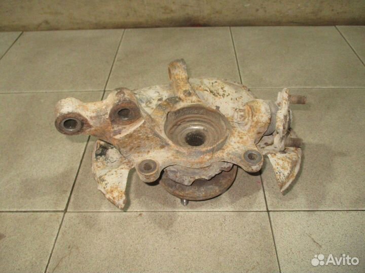 Кулак поворотный П/П Toyota Corolla (E120)