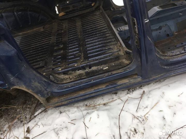 Порог со стойкой правый Фольксваген Кадди Кэдди 3