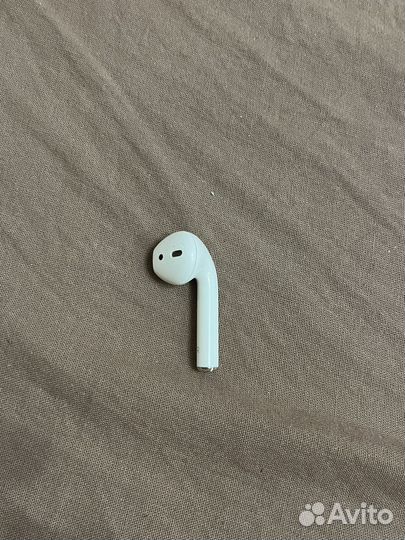 Airpods 1 (2017), правый наушник и кейс. Оригинал