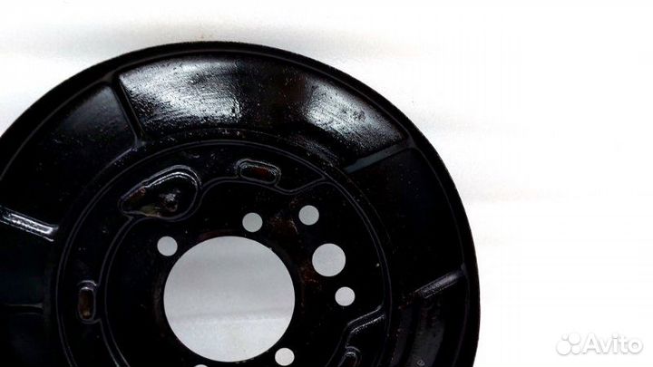 Пыльник тормозного диска задний левый Nissan