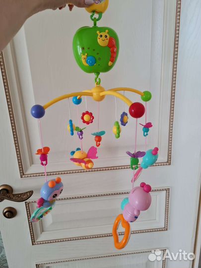 Мобиль на кроватку Добрые сны с пультом управления