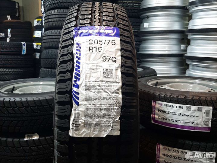 Winrun Magnum Flame WR-16 205/75 R15