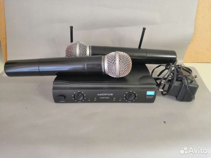 Радиосистема с двумя микрофонами