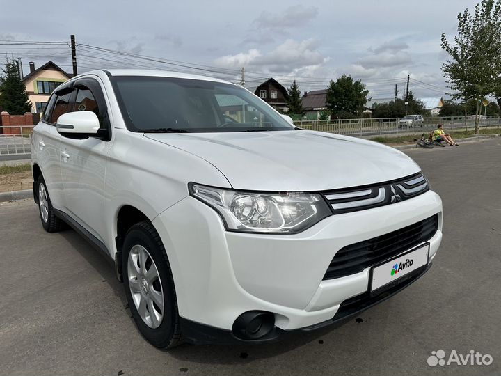 Mitsubishi Outlander, 2014