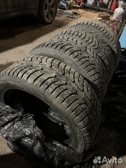 Hankook Winter I'Pike 235/55 R18 100T
