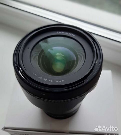 Объектив sigma 16 mm. f1.4 sony e