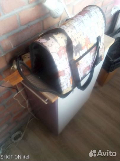 Когтеточка,переноска все почти новое