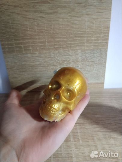 Череп из пластика, литой