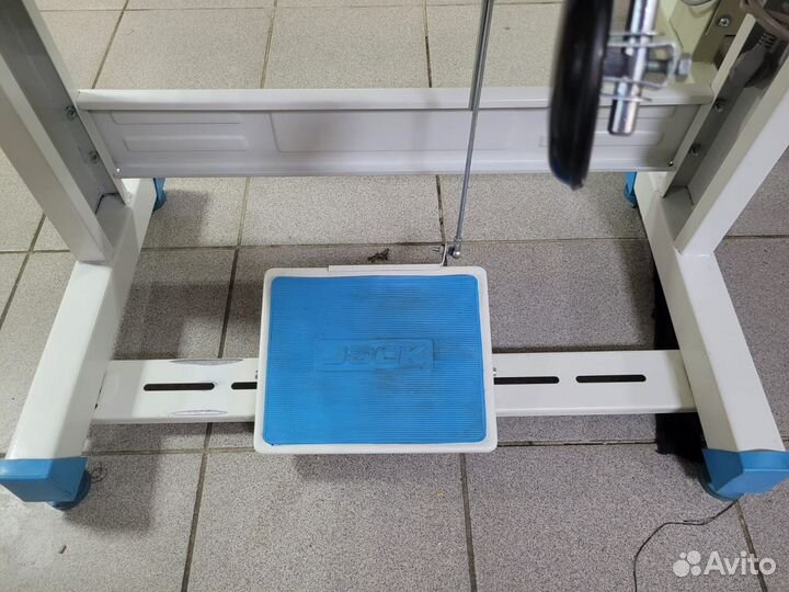 Швейная машина Jack F4 Б/У