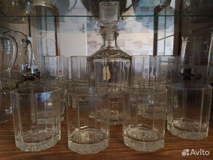 Штоф и бокалы