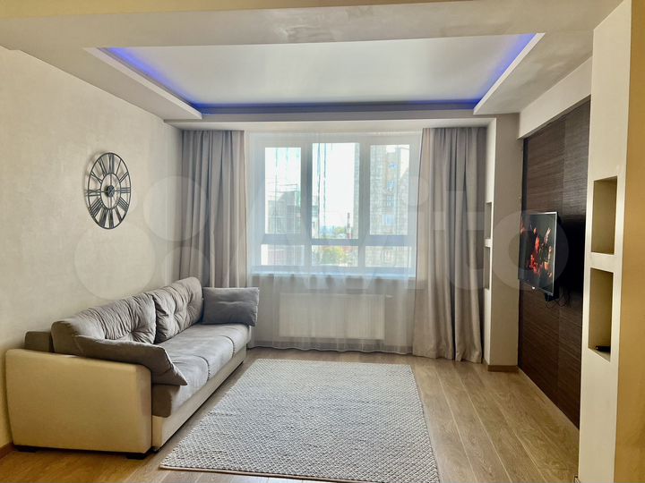 2-к. квартира, 52 м², 8/22 эт.