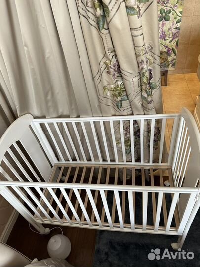 Детская кроватка