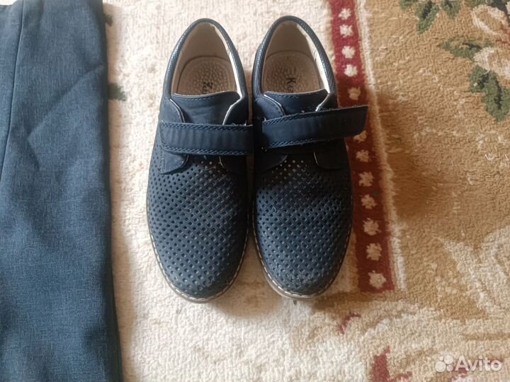 Школьный костюм для мальчика 128 серый