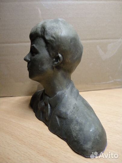 Бюст Есенина (СССР )