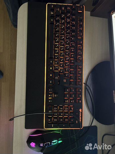 Игровая мышь и клавиатура