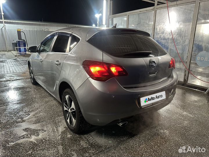 Opel Astra 1.6 AT, 2011, 194 000 км