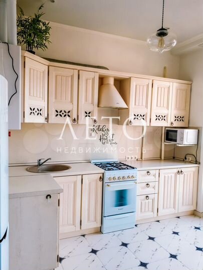 2-к. квартира, 52 м², 4/4 эт.