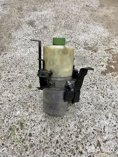 Гур с электромотором Volkswagen Polo / Skoda Fabia