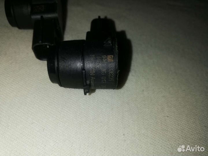 GM датчик парковки 13326235