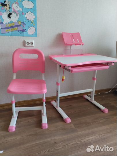 Продам ростовую парту и стул