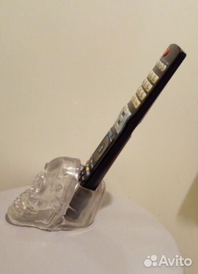 Подставка для пульта Череп