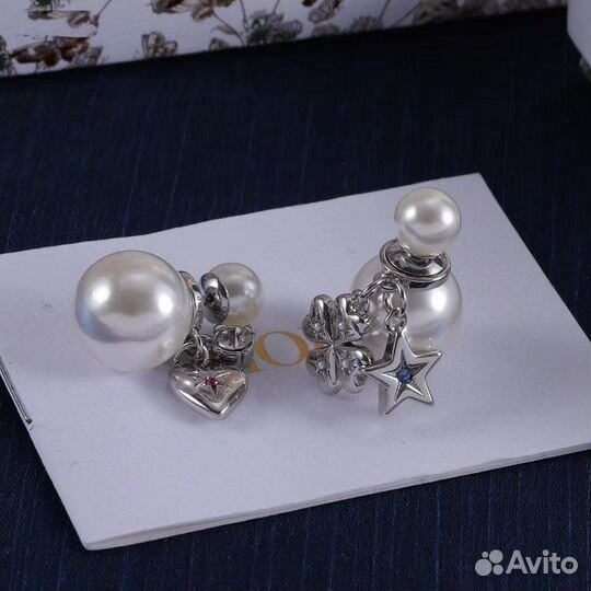 Серьги dior lucky charms диор