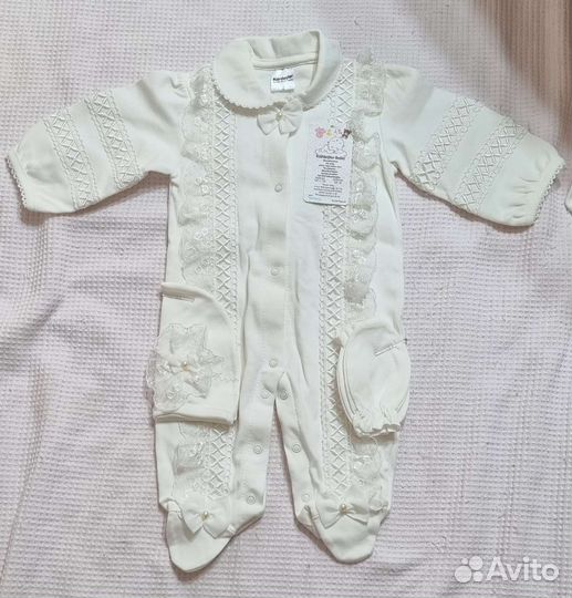 Комбинезон для девочки новорождённой