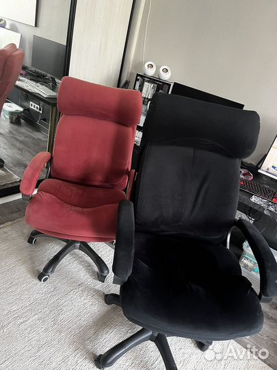 Компьютерное кресло офисное руководителя