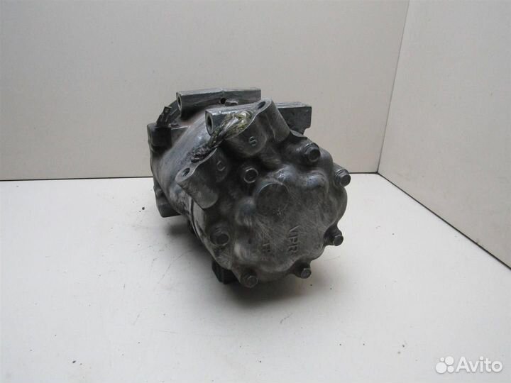 Компрессор системы кондиционирования Renault Dust