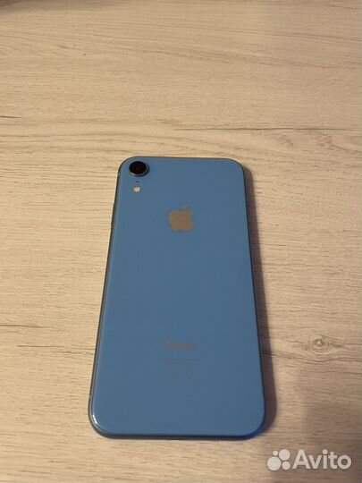iPhone Xr, 64 ГБ