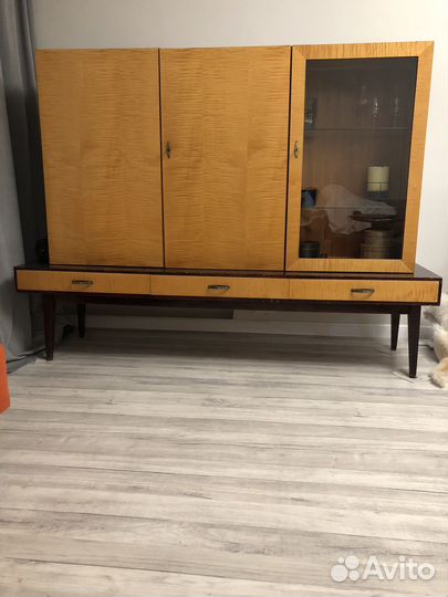 Серван -хайборд винтаж