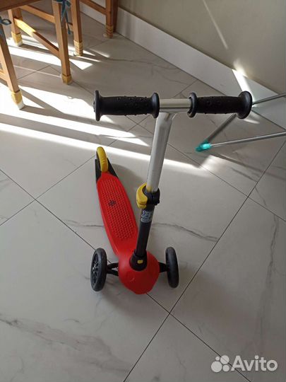 Детский трехколесный самокат