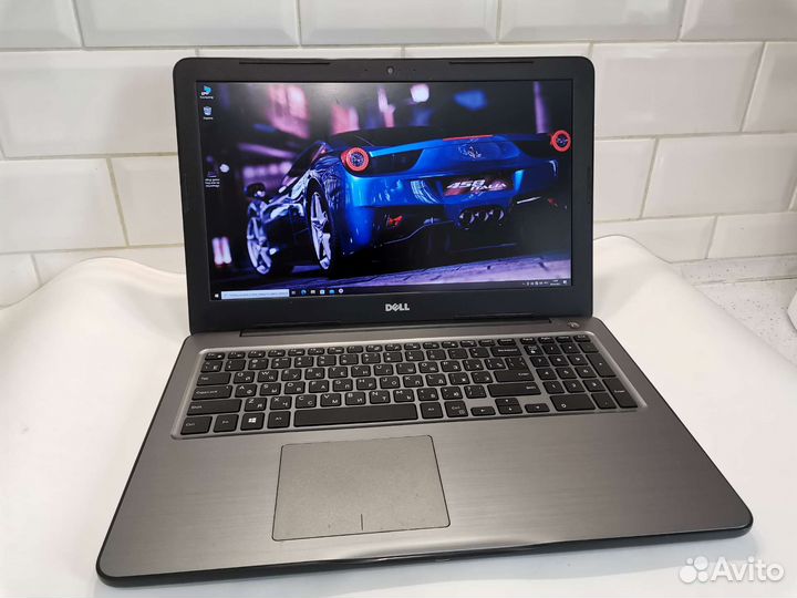 Ноутбук. Мощный. I5 7200U. IPS. R7 M445