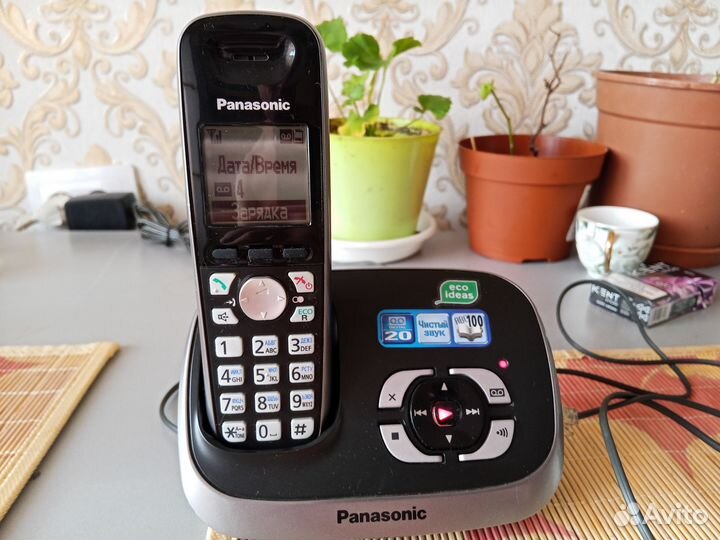 Радиотелефон Panasonic KX-TG6521RU