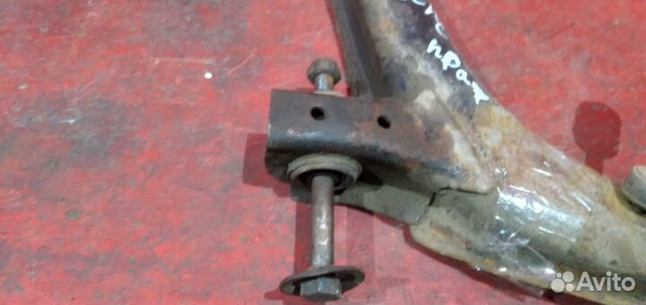 Ланос рычаг передний правый Lanos в сборе сенс