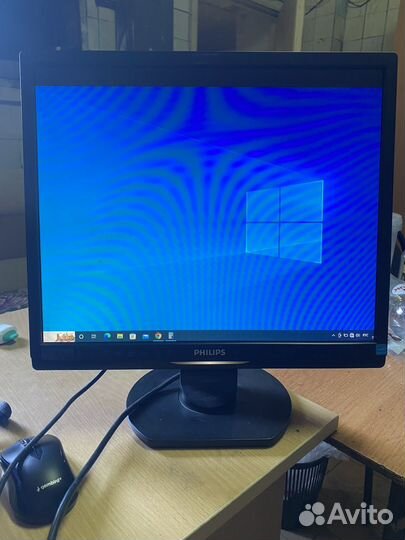 Монитор philips