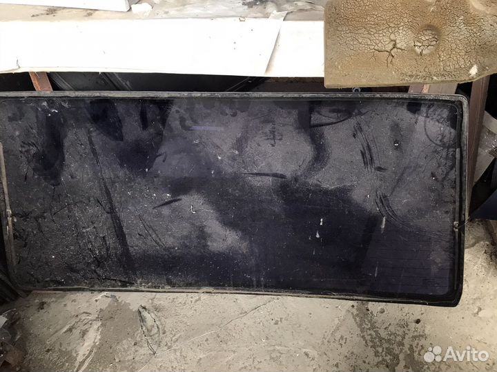 Продаю заднее стекло на daewoo nexia 2008 г