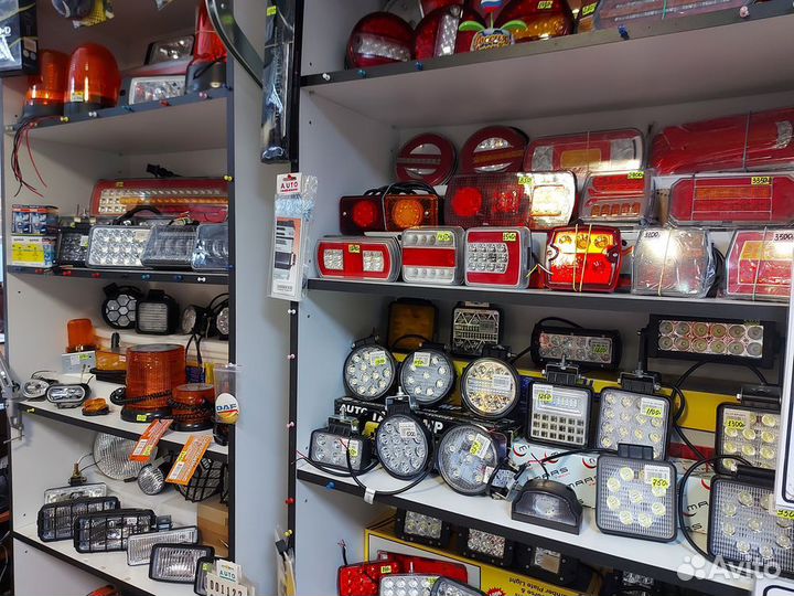 Фонарь габаритный 141-01 белый, LED