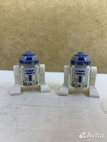 Лот из двух R2-D2 Lego star wars 2012 года