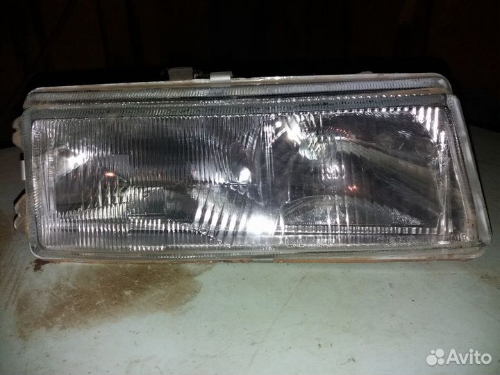 Фара правая Ауди