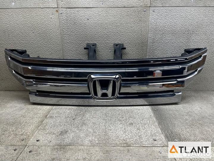 Решетка радиатора honda stepwgn