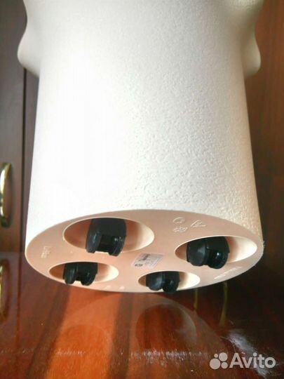 Горшок цветочный на колесиках